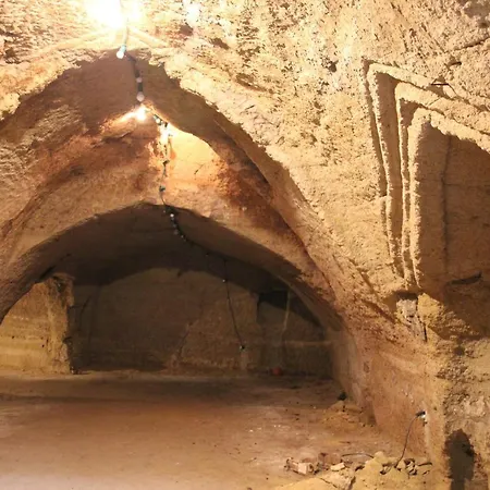 Le Chai De La Rose Et Seances Bien Etre 3* 杜埃拉方丹