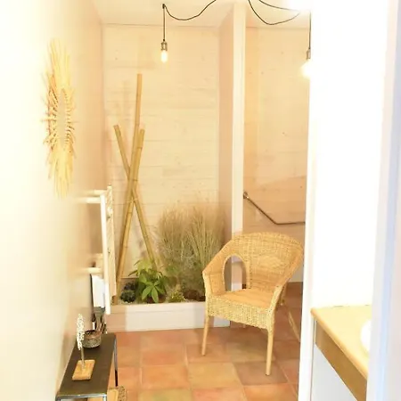 住宿加早餐酒店 Le Chai De La Rose Et Seances Bien Etre 杜埃拉方丹