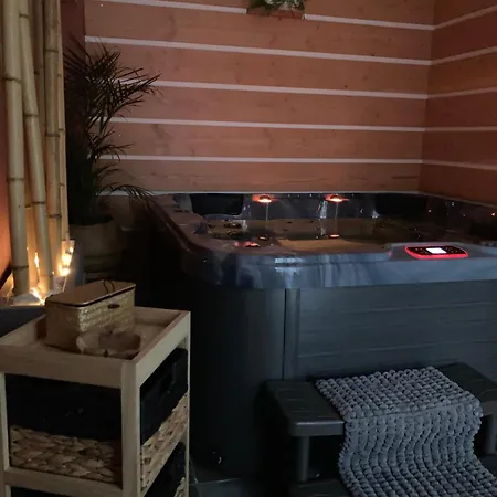 住宿加早餐酒店 Le Chai De La Rose Et Seances Bien Etre 杜埃拉方丹