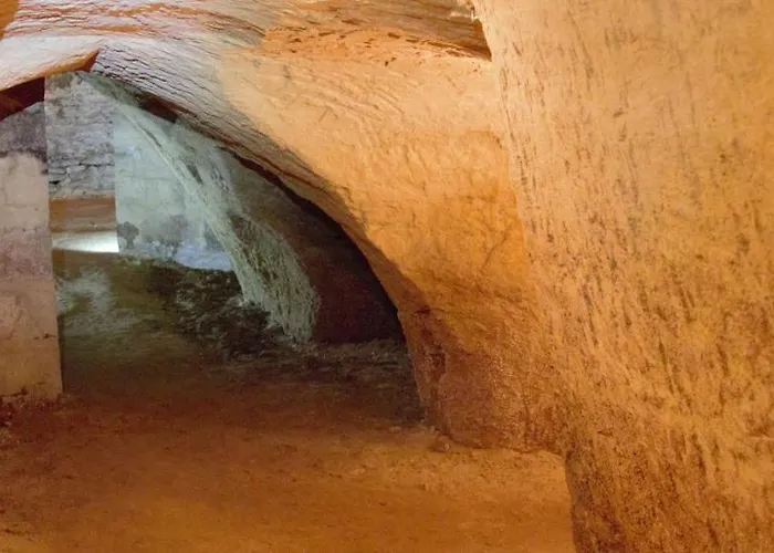Le Chai De La Rose Doué-la-Fontaine