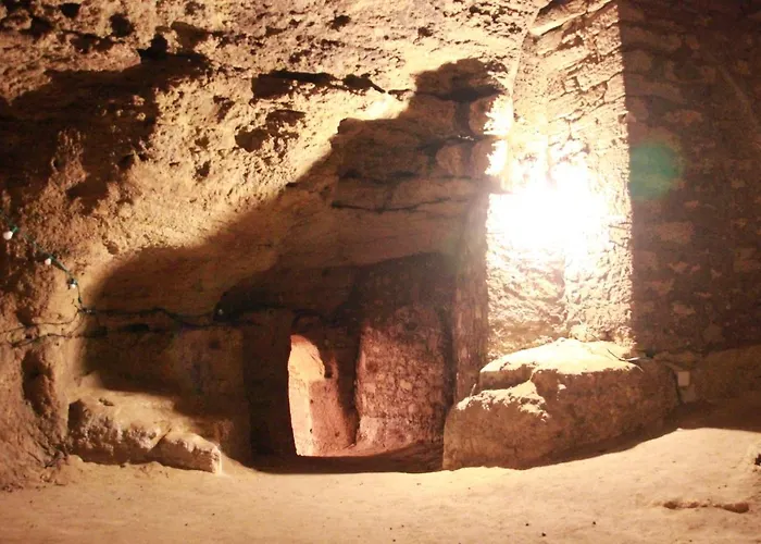 Couette-café Le Chai De La Rose 3*