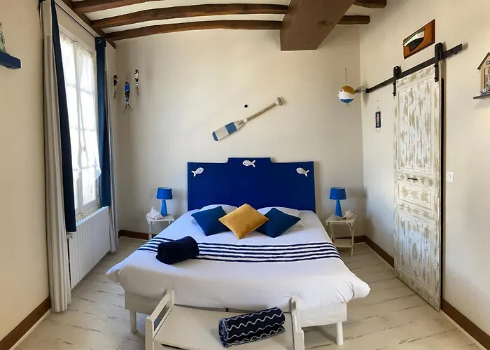 Couette-café Le Chai De La Rose 3*