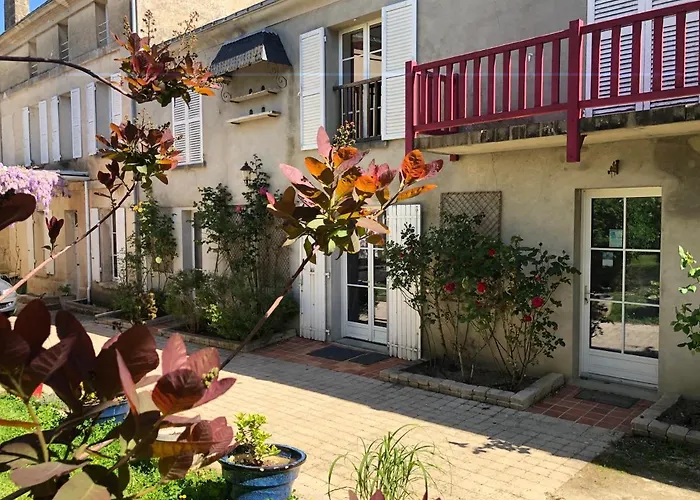 Le Chai De La Rose 3*